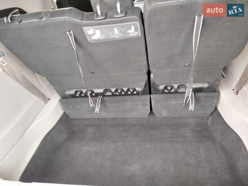 Минивэн Chrysler Pacifica 2017 в Львове