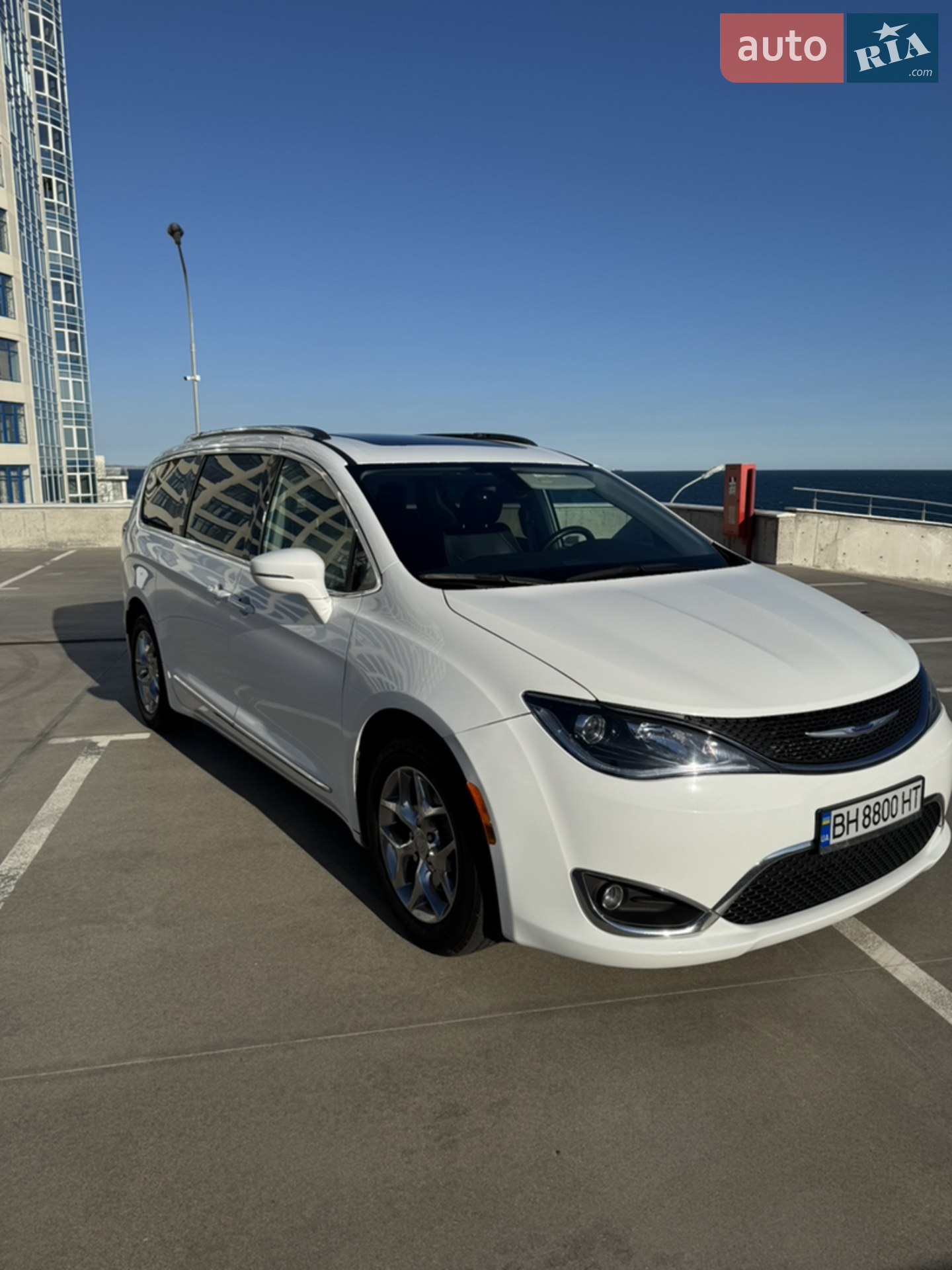 2019 Chrysler Pacifica - мініатюра 3
