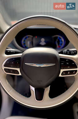 Минивэн Chrysler Pacifica 2019 в 