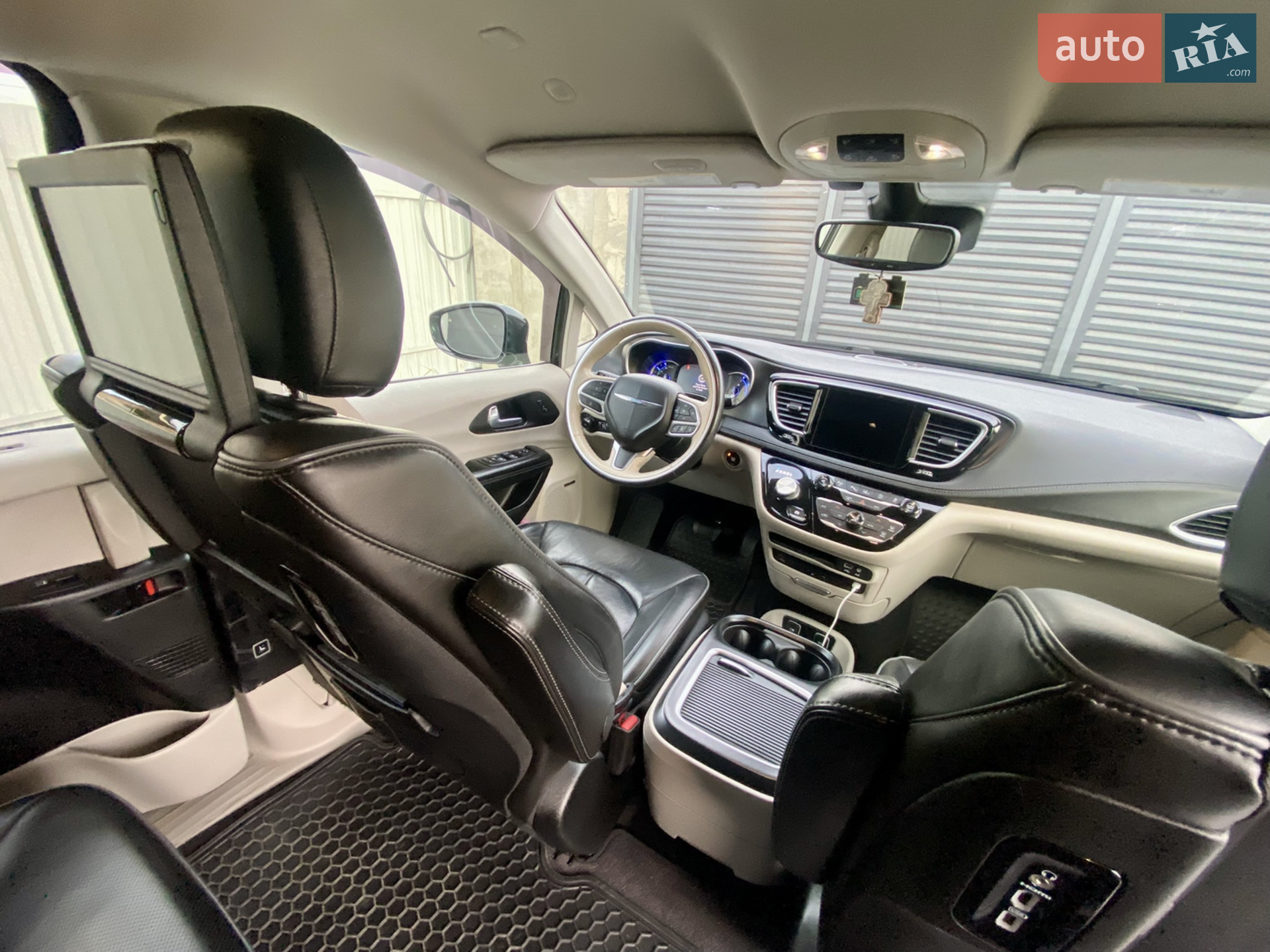 2020 Chrysler Pacifica - мініатюра 32