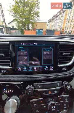 Минивэн Chrysler Pacifica 2020 в Одессе