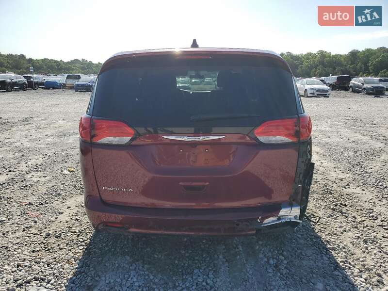 Минивэн Chrysler Pacifica 2018 в Львове