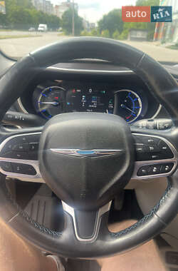 Минивэн Chrysler Pacifica 2021 в 