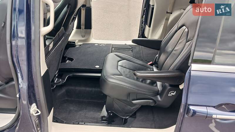 Мінівен Chrysler Pacifica 2018 в Рівному