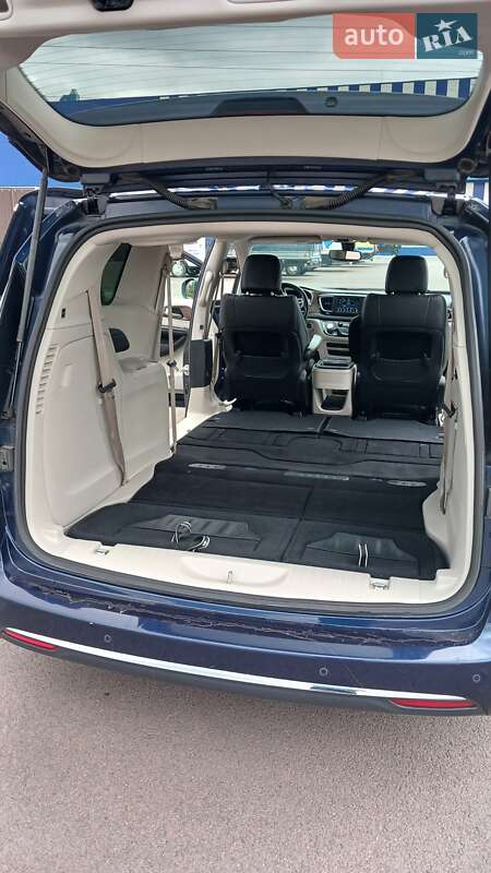 Мінівен Chrysler Pacifica 2018 в Рівному