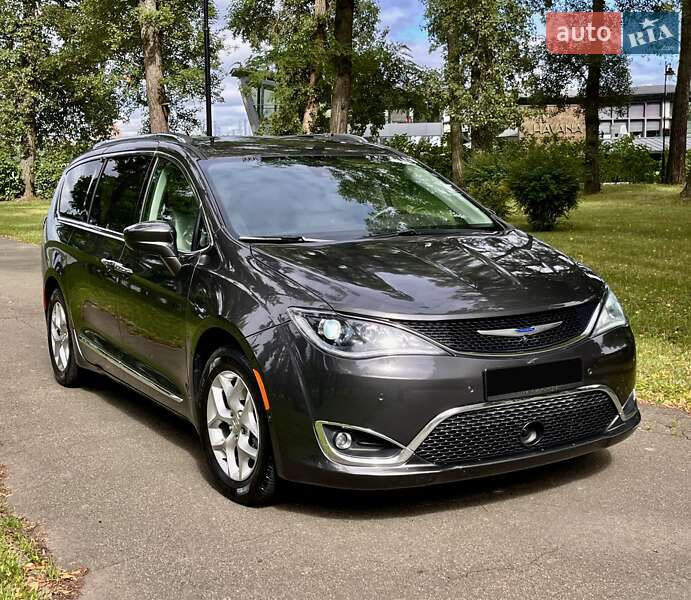 Chrysler Pacifica 2018