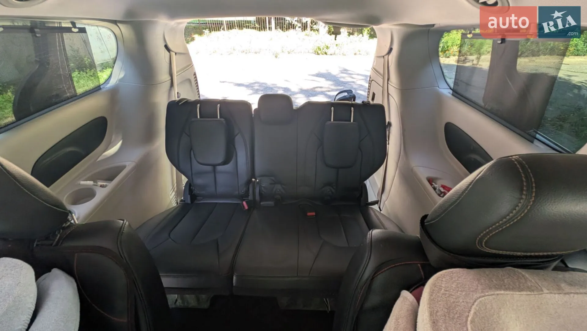 2017 Chrysler Pacifica - мініатюра 24