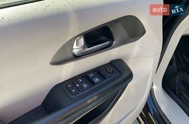 Минивэн Chrysler Pacifica 2021 в 