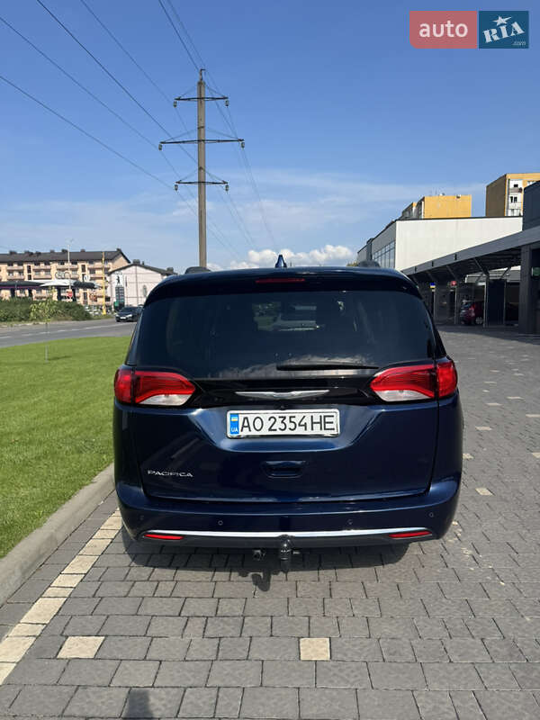 Минивэн Chrysler Pacifica 2017 в Ужгороде фото 9 Минивэн Chrysler Pacifica 2017 в Ужгороде