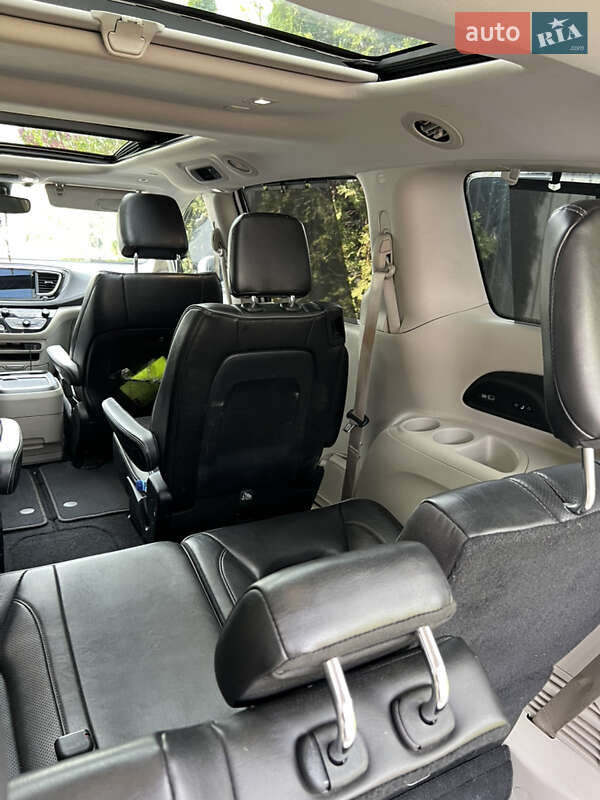 Минивэн Chrysler Pacifica 2018 в Владимире