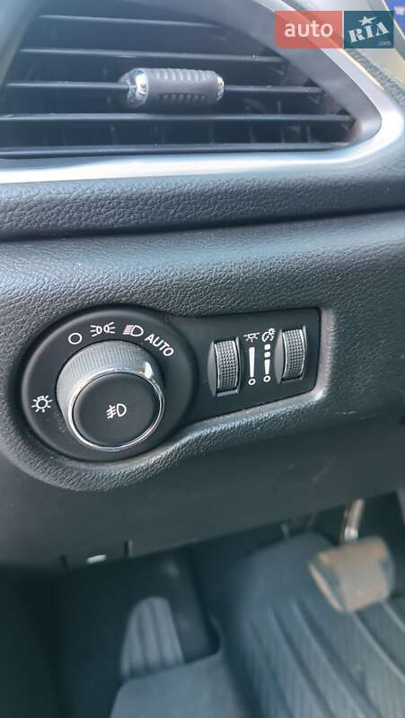 Минивэн Chrysler Pacifica 2019 в Полтаве