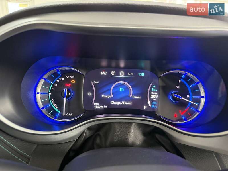 Минивэн Chrysler Pacifica 2017 в Киеве
