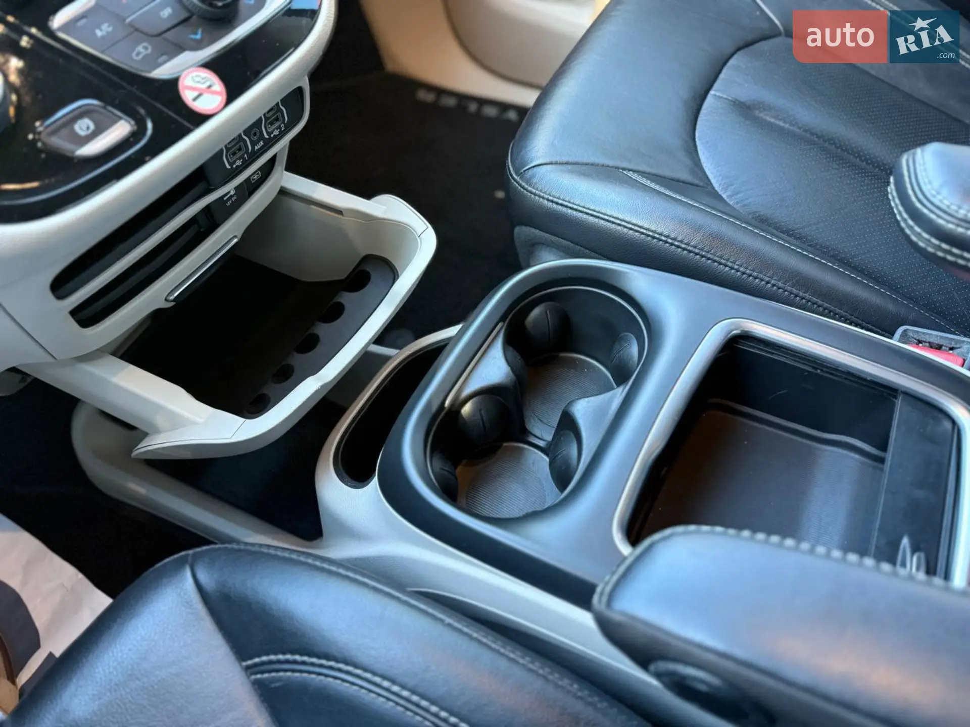 2022 Chrysler Pacifica - мініатюра 17