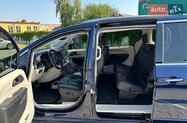 Универсал Chrysler Pacifica 2018 в 