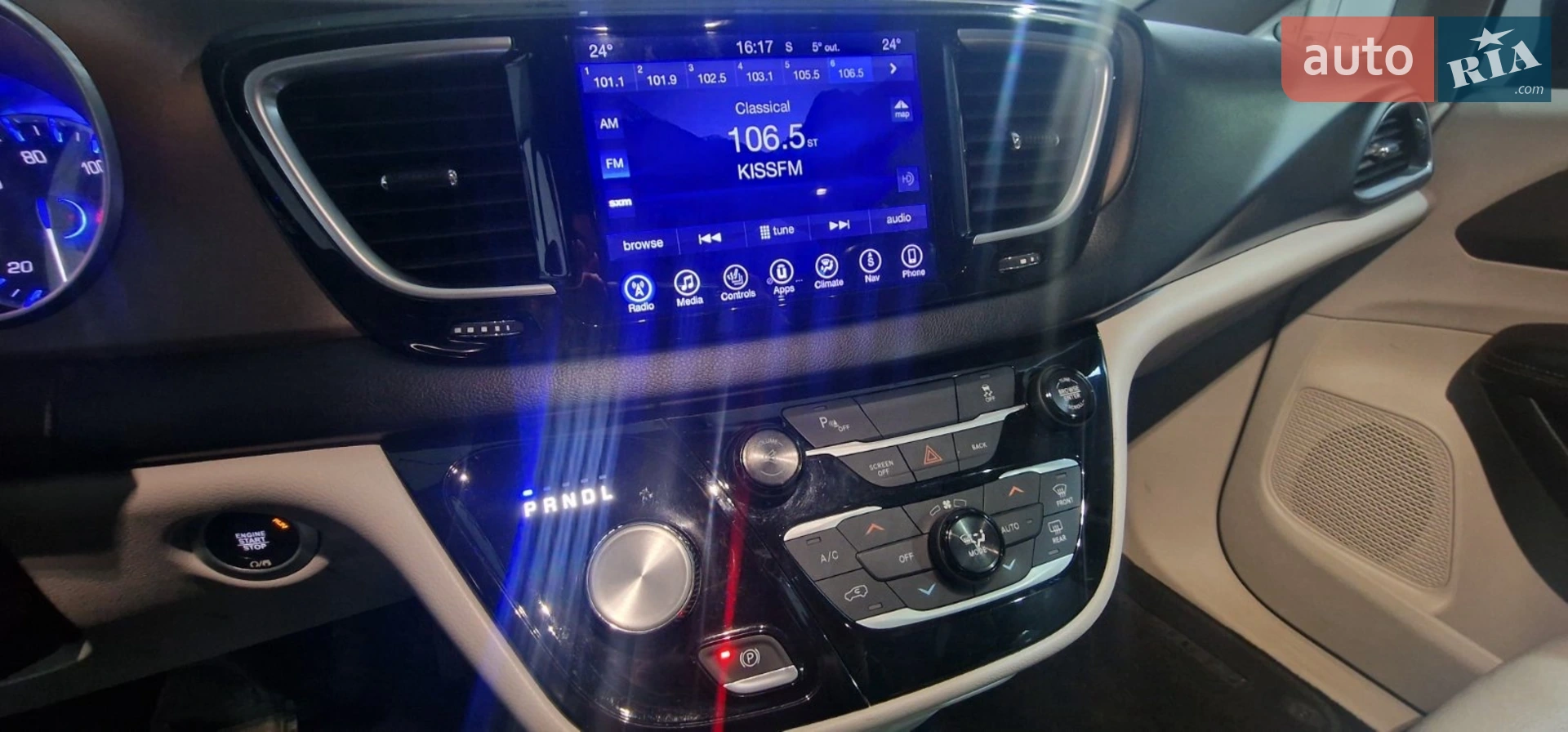 2016 Chrysler Pacifica - мініатюра 5