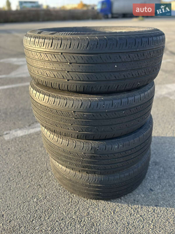 Минивэн Chrysler Pacifica 2017 в Киеве фото 31 Минивэн Chrysler Pacifica 2017 в Киеве