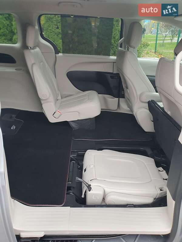 Мінівен Chrysler Pacifica 2021 в Києві фото 46 Мінівен Chrysler Pacifica 2021 в Києві