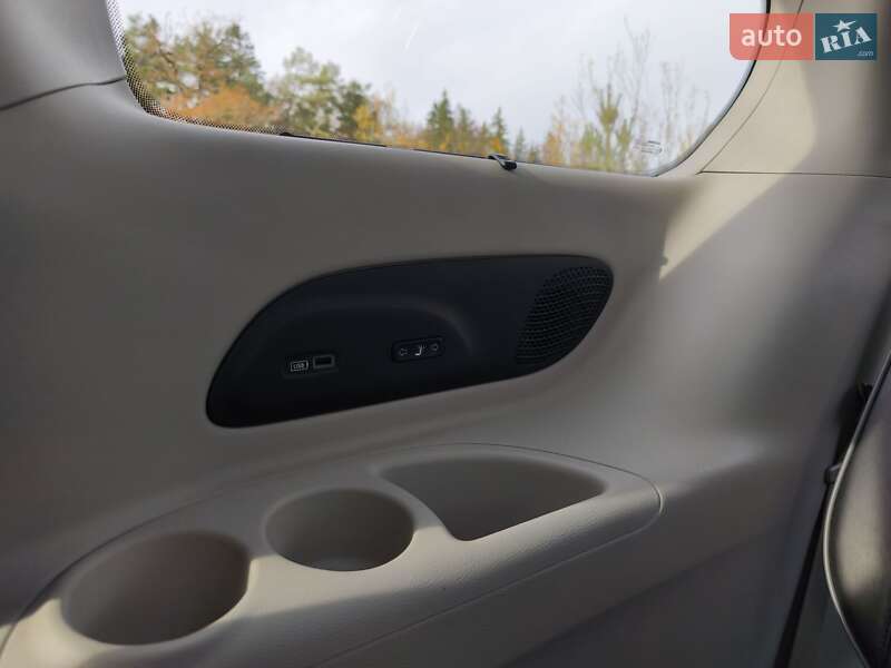 Универсал Chrysler Pacifica 2019 в Виннице фото 21 Универсал Chrysler Pacifica 2019 в Виннице