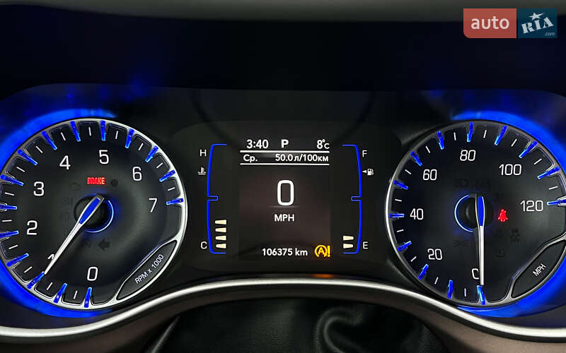 Минивэн Chrysler Pacifica 2017 в Львове