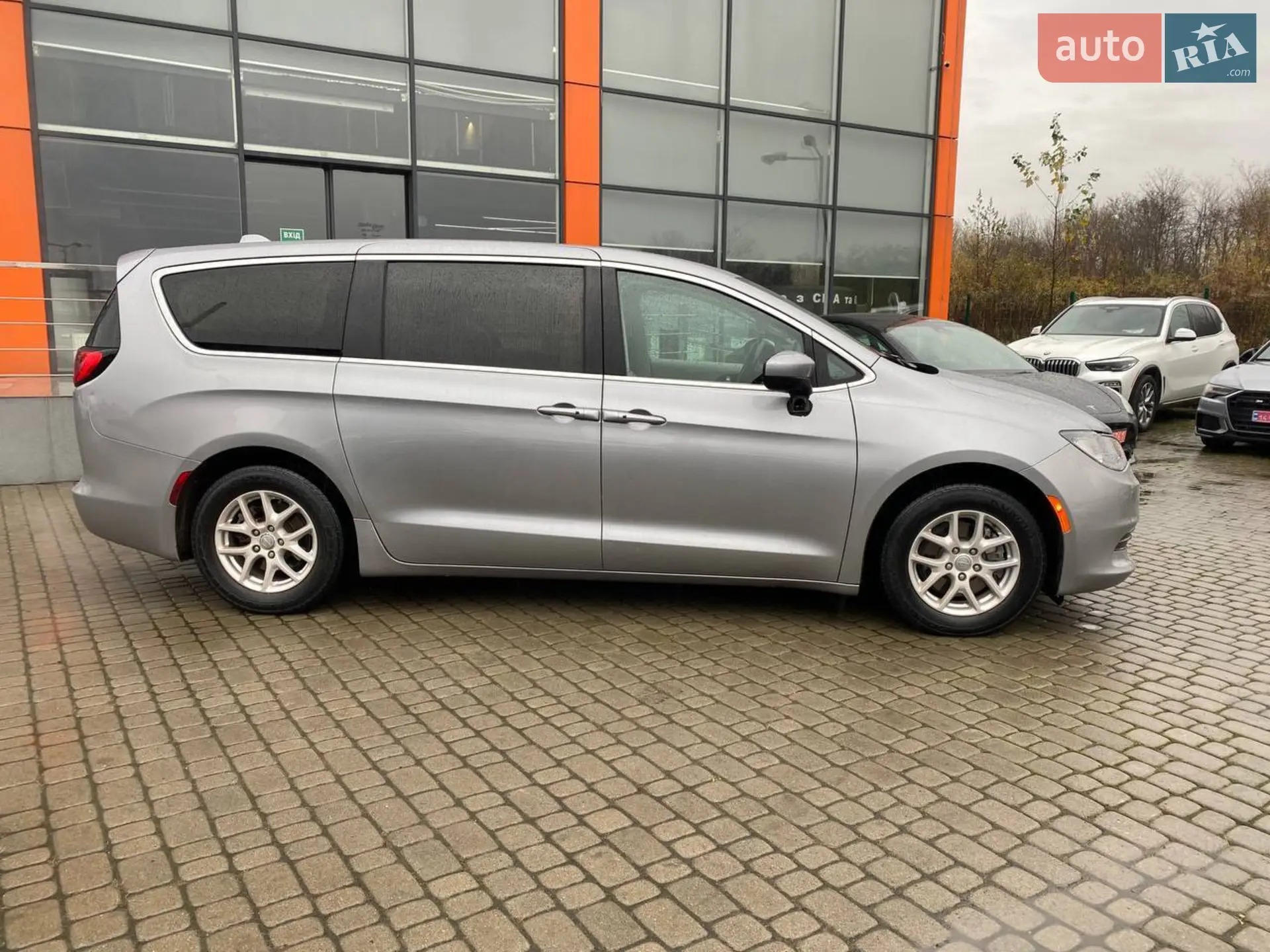 2016 Chrysler Pacifica - мініатюра 8