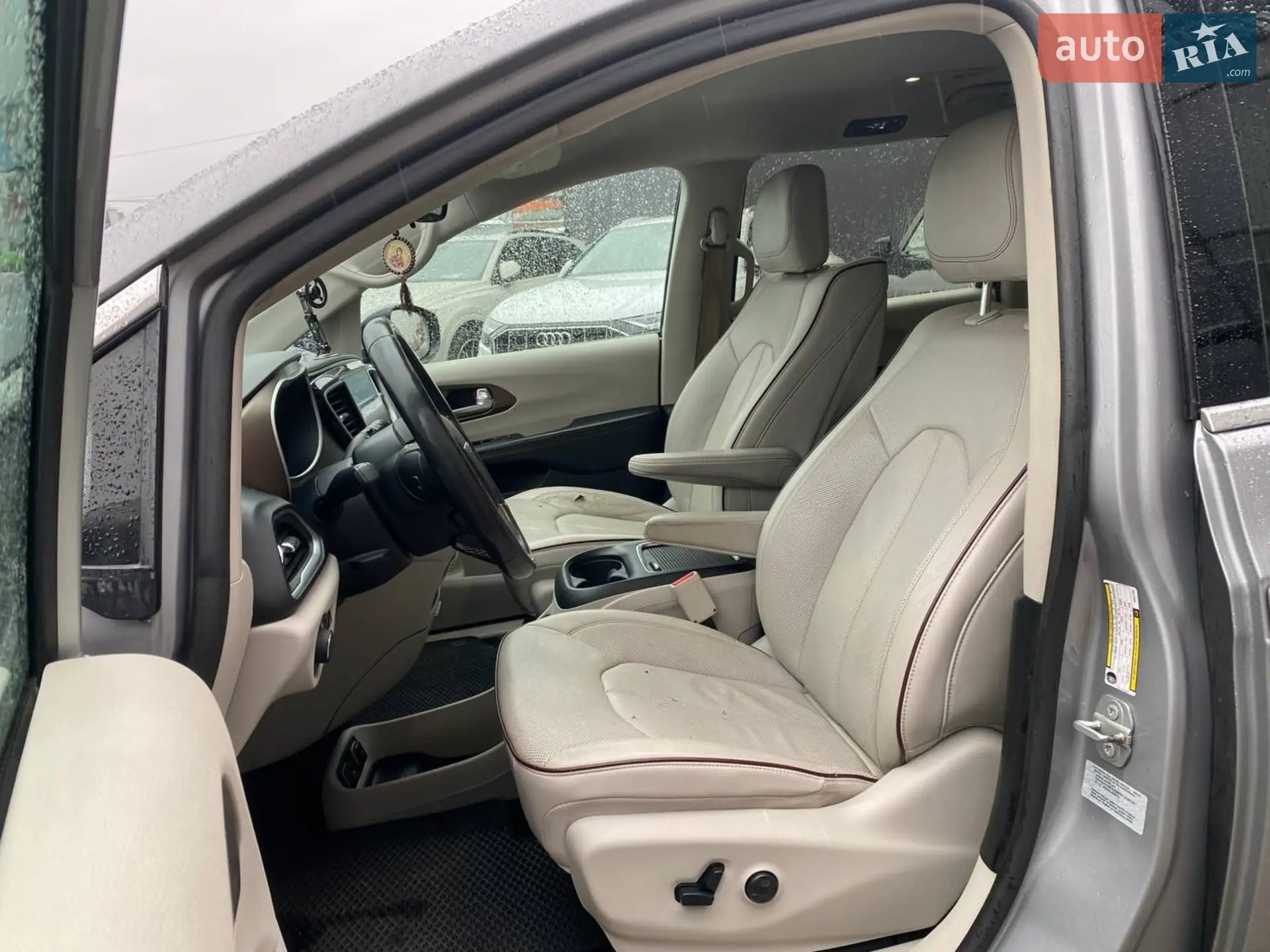 2016 Chrysler Pacifica - мініатюра 18