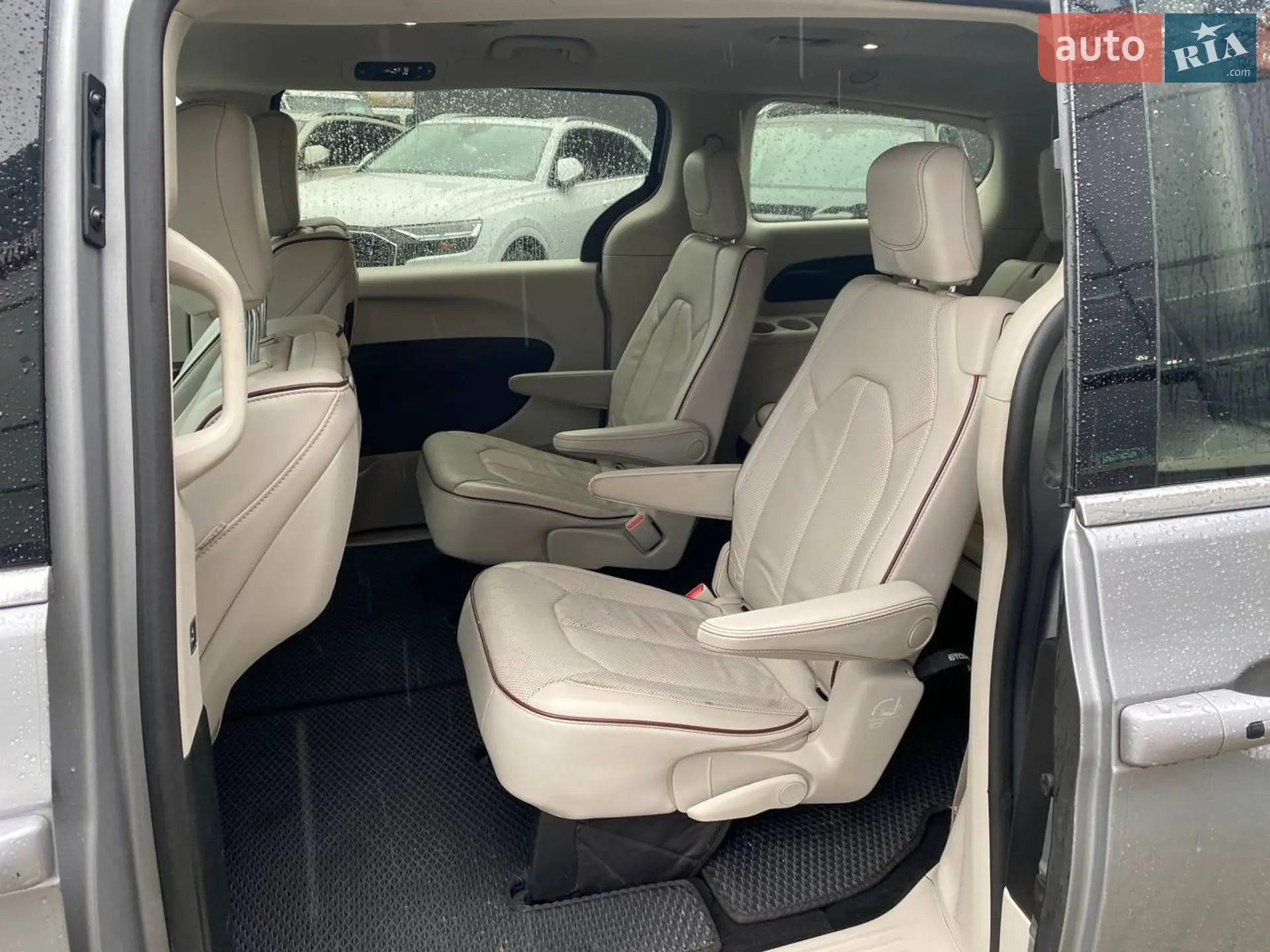 2016 Chrysler Pacifica - мініатюра 20