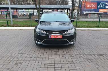 Минивэн Chrysler Pacifica 2020 в Киеве