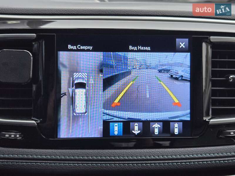 Минивэн Chrysler Pacifica 2017 в Киеве