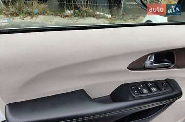 Мінівен Chrysler Pacifica 2020 в Івано-Франківську