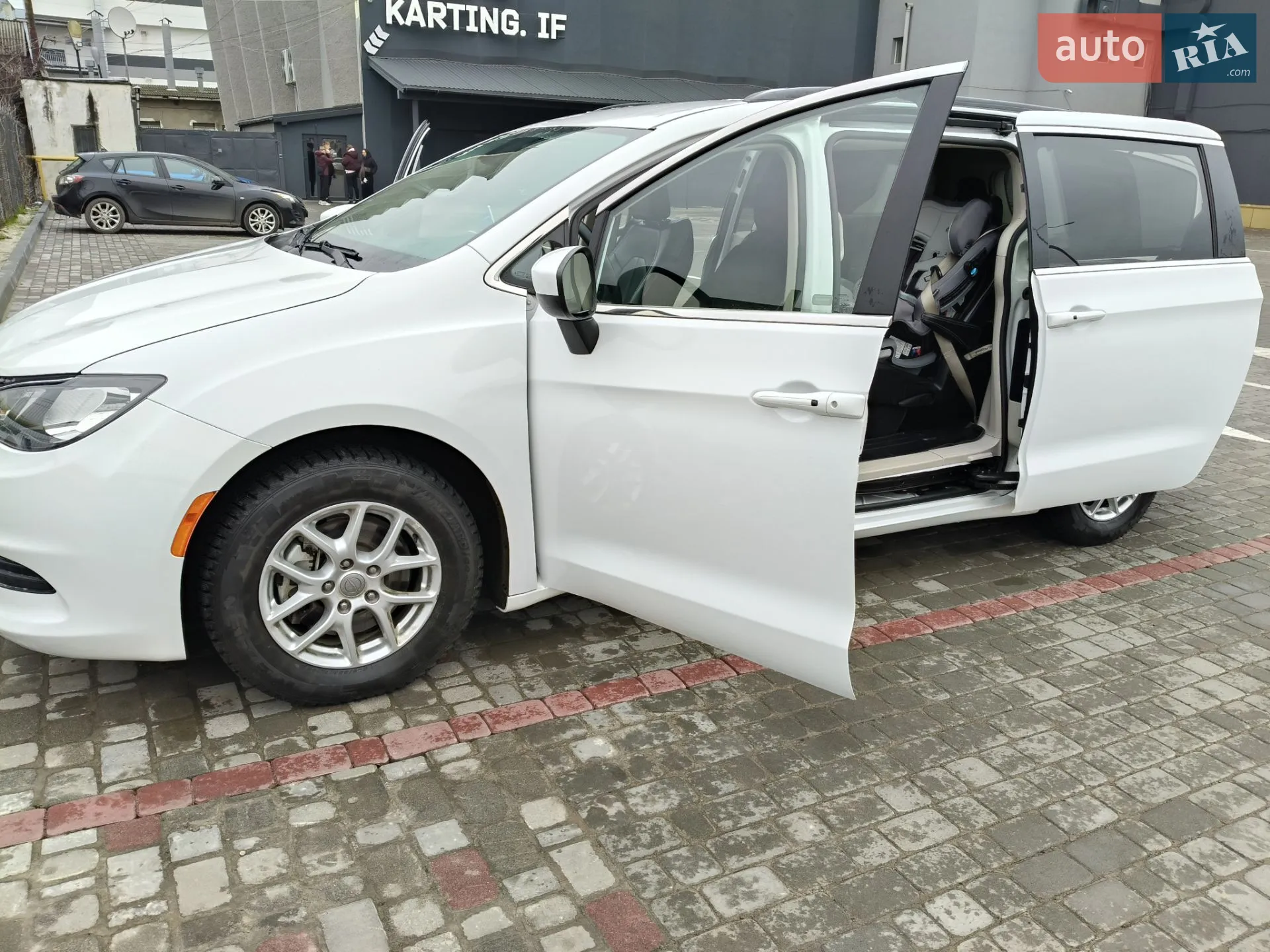 2020 Chrysler Pacifica - мініатюра 18