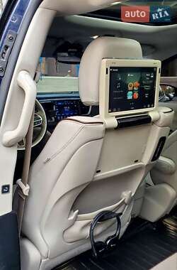 Минивэн Chrysler Pacifica 2016 в Киеве