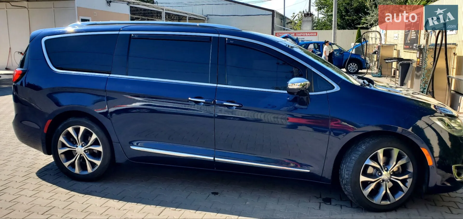 2016 Chrysler Pacifica - мініатюра 4