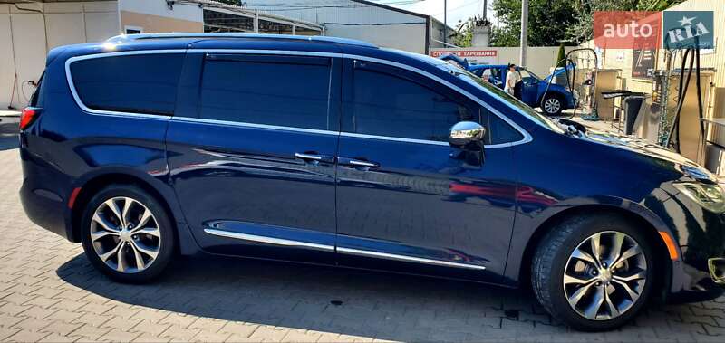 Мінівен Chrysler Pacifica 2016 в Києві фото 4 Мінівен Chrysler Pacifica 2016 в Києві