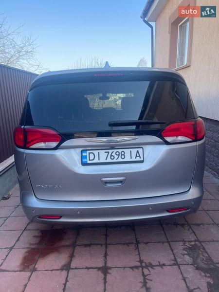 Минивэн Chrysler Pacifica 2017 в Чернигове