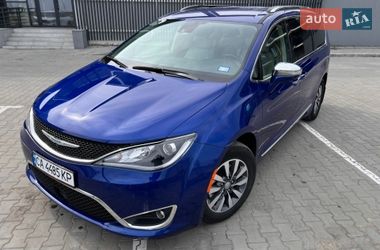 Минивэн Chrysler Pacifica 2020 в Черкассах