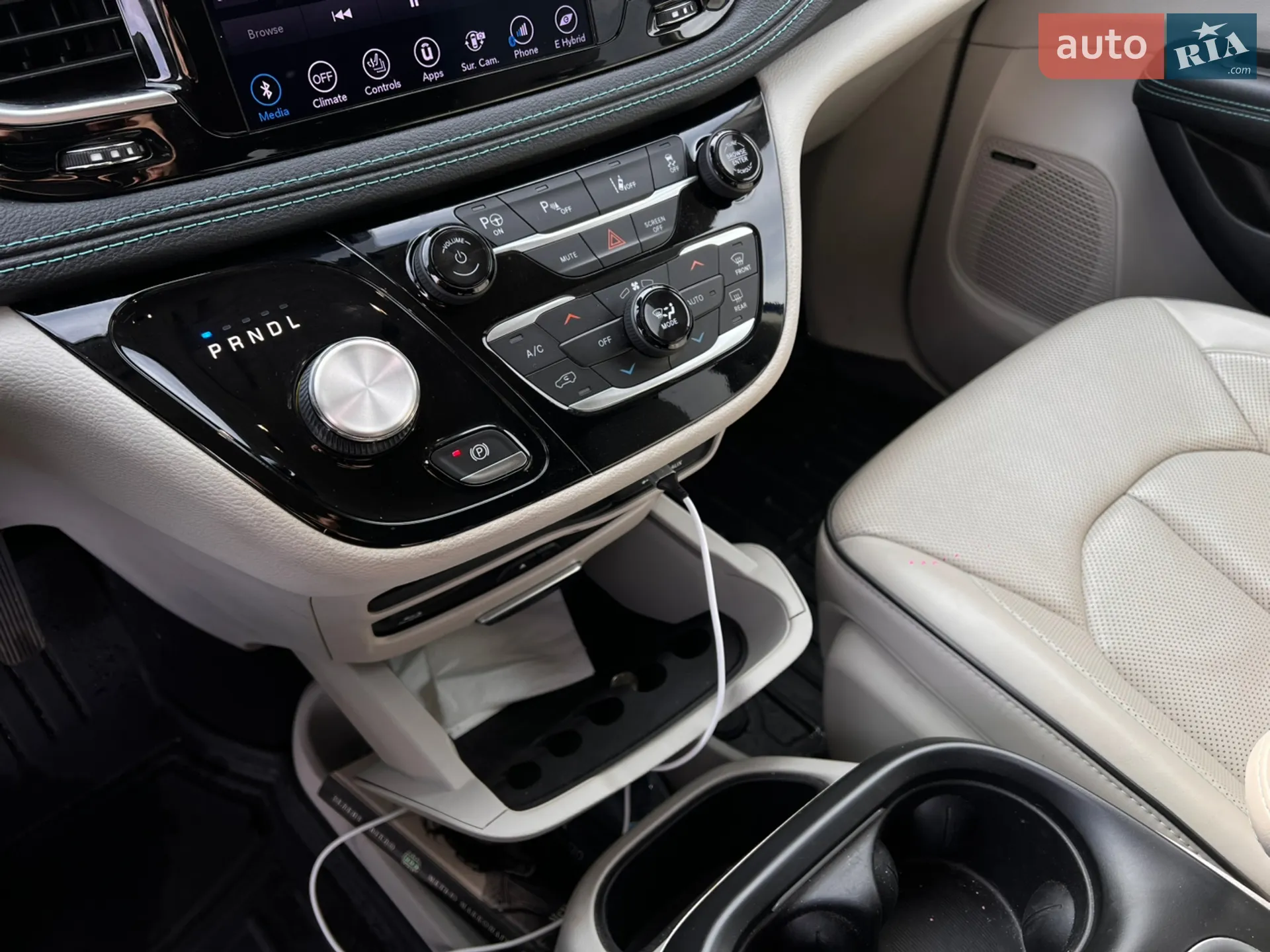 2020 Chrysler Pacifica - мініатюра 27