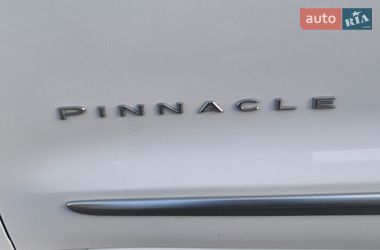 Минивэн Chrysler Pacifica 2023 в Киеве