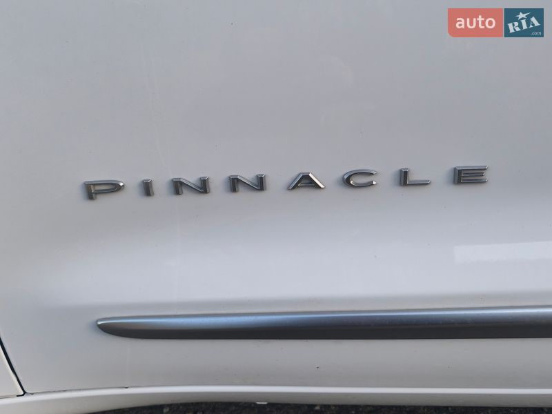 Минивэн Chrysler Pacifica 2023 в Киеве