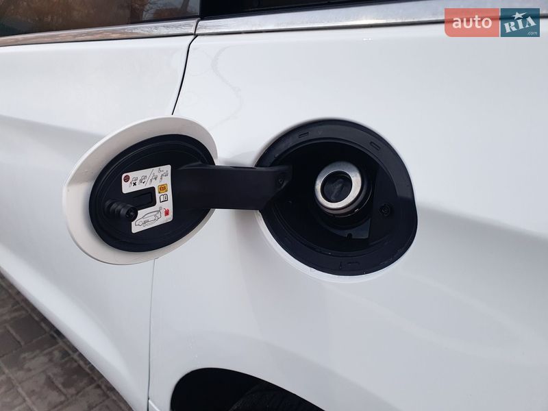 Минивэн Chrysler Pacifica 2020 в Киеве