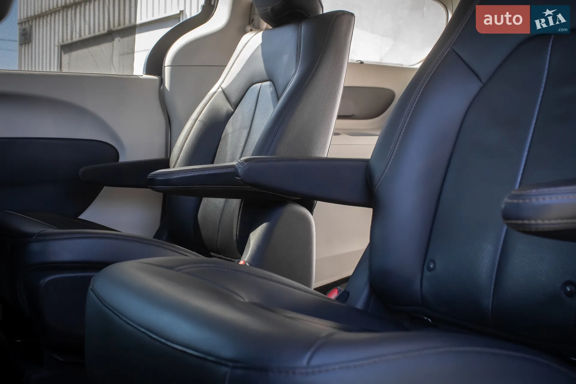 2019 Chrysler Pacifica - мініатюра 10