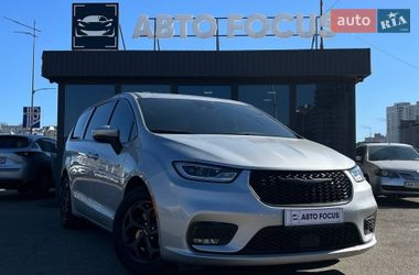 Мінівен Chrysler Pacifica 2023 в Києві