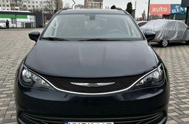 Мінівен Chrysler Pacifica 2019 в Одесі