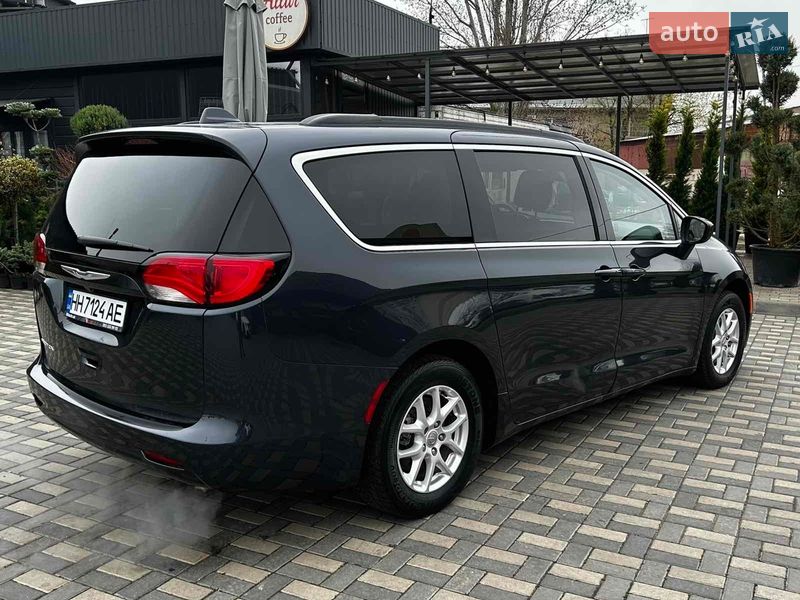 Мінівен Chrysler Pacifica 2019 в Одесі