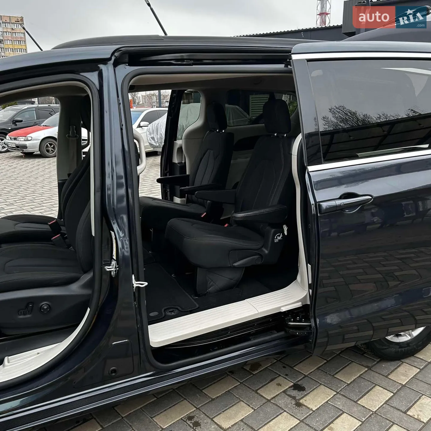 2019 Chrysler Pacifica - мініатюра 16