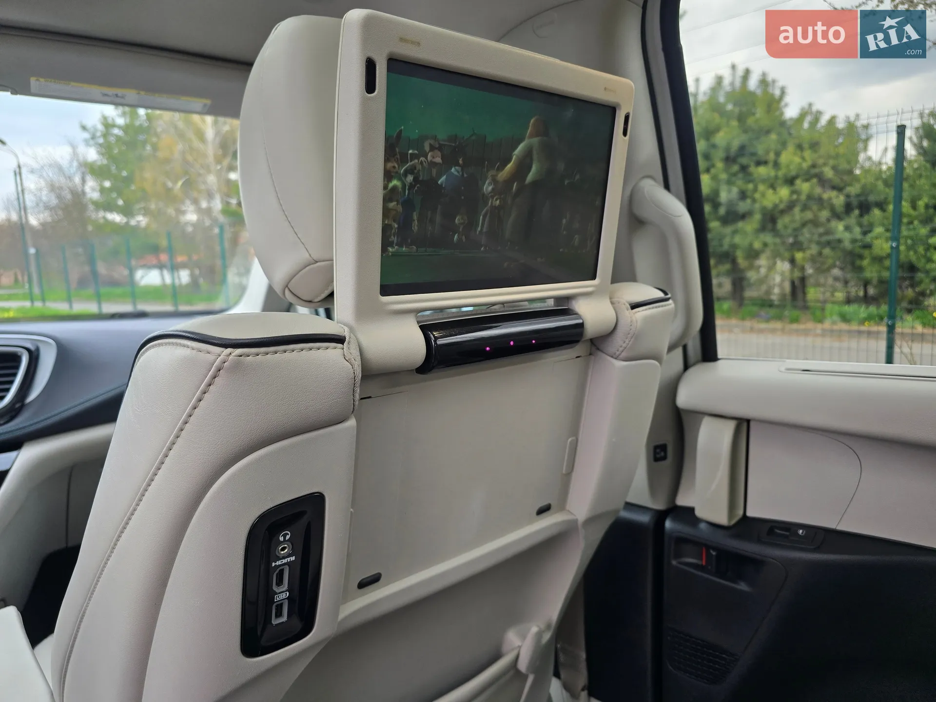 2017 Chrysler Pacifica - мініатюра 87