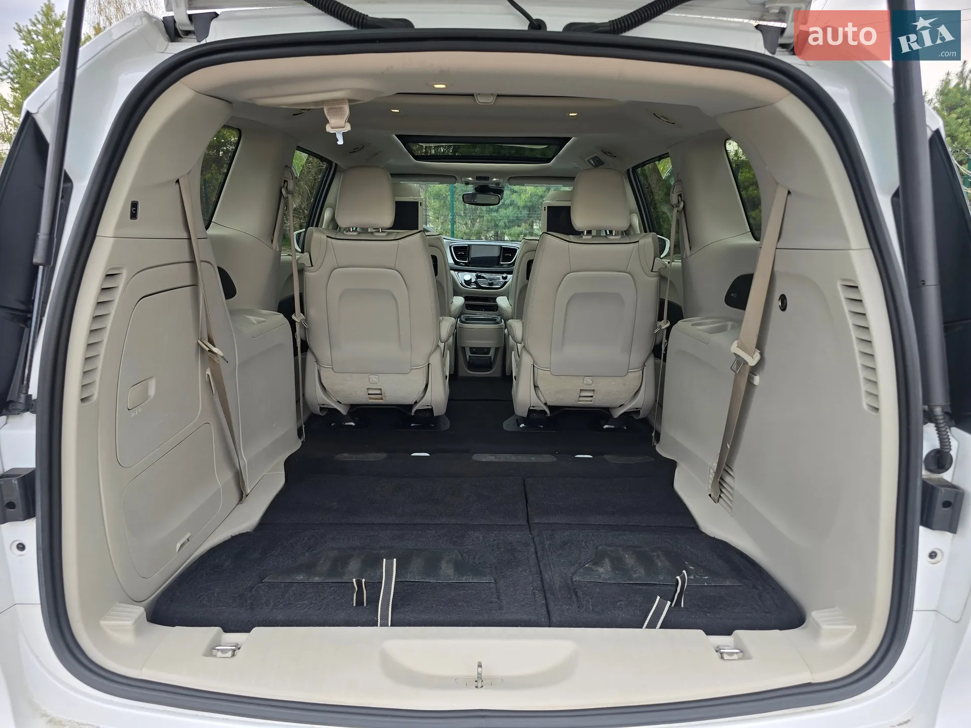 2017 Chrysler Pacifica - мініатюра 119