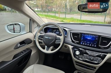 Минивэн Chrysler Pacifica 2017 в Хмельницком
