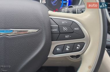 Минивэн Chrysler Pacifica 2017 в Хмельницком
