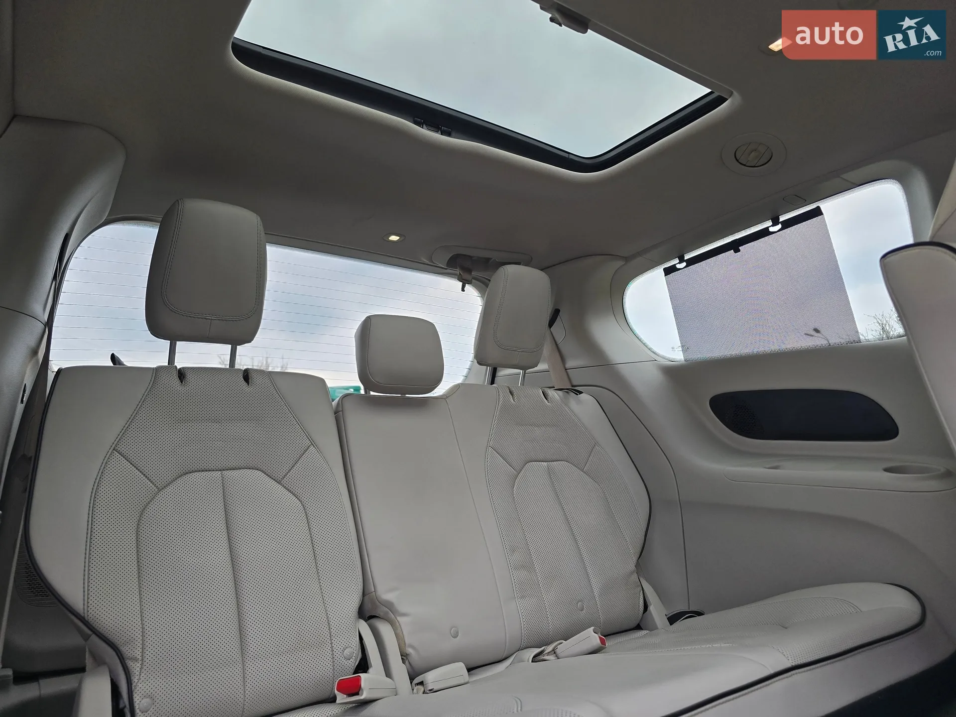 2017 Chrysler Pacifica - мініатюра 112