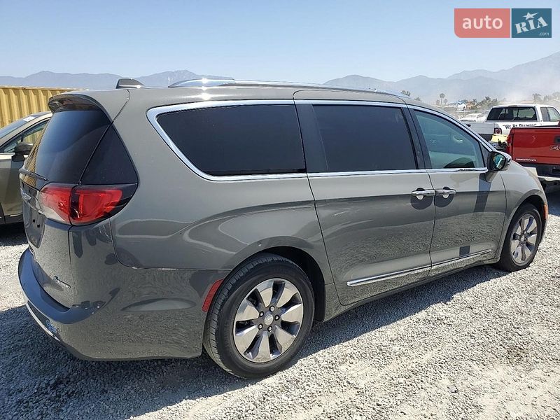Минивэн Chrysler Pacifica 2020 в Житомире